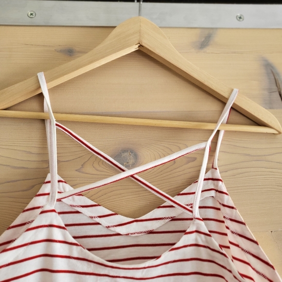 Universal Threads Red Striped Cami Tank with Criss Cross Back, size S, NWOT - Picture 4 of 5
